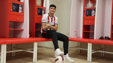Sivasspor'un genç oyuncusu Yunus Emre Konak, resmen Brentford'a transfer oldu
