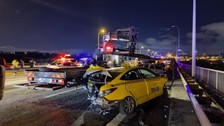 15 Temmuz Şehitler Köprüsü'nde zincirleme trafik kazası! 3 kişi yaralandı