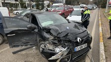 Elazığ'da meydana gelen zincirleme kazada 2 kişi yaralandı