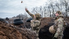 Ukrayna ordusu Donetsk Oblastı'nda eğitimlerine devam ediyor