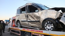 Afyon'da 4 aracın karıştığı zincirleme kazada 10 kişi yaralandı