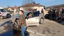 Ordu'da otomobillerin çarpıştığı kazada iki kişi yaralandı