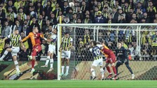 Alanyaspor maçının ardından Galatasaray ve Fenerbahçe, sosyal medyadan karşılıklı polemiğe girdi
