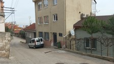 Bursa'da annesine şiddet uygulayan üvey babasını öldüren çocuk, tutuklandı