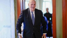 Norveç Kralı Harald Malezya'da hastaneye kaldırıldı