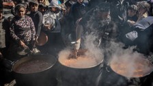 Gazze açlıkla mücadele ediyor! 2 çocuk açlıktan öldü