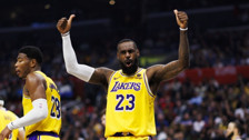 Los Angeles Lakers Washington Wizards'ı uzatmalarda geçti
