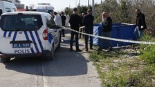 Antalya'da cesedi çalılıkta bulunan kadının kimliği tespit edildi