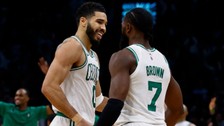 Boston Celtics Golden State Warriors'a 52 sayı fark attı