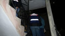 İzmir'de terör örgütü DHKP-C ve MLKP'ye eş zamanlı operasyon: 18 gözaltı
