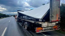 Bursa'da tır ve işçi servisi kaza yaptı! 8 kişi yaralandı