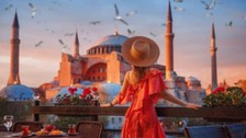 İstanbul'da turizm sektörü hareketlendi! İki ayda 2 milyonu aşkın kişi ziyaret etti