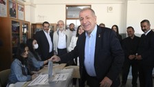 Zafer Partisi Genel Başkanı Ümit Özdağ, oyunu kullandı