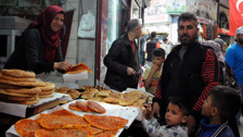 Hatay Antakya'da Uzun Çarşı bayram öncesi eski günleri aratmadı