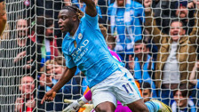 Manchester City, sahasında Luton Town'a 5 attı