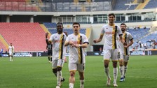 İstanbulspor, deplasmanda Hatayspor'u üç golle geçti