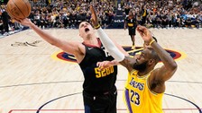 Denver Nuggets Los Angeles Lakers'ı devirdi seriyi 2-0 yaptı