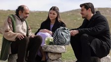 Gönül Dağı setinde 2 kadın arasında taciz skandalı! Önce dudağını öpmeye kalktı, sonra taciz etti