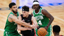 Miami Heat Boston Celtics'i yenerek seriyi 1-1'e getirdi