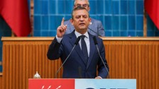 Özgür Özel'den 1 Mayıs açıklaması: Taksim'i kapatmak anayasa tanımamaktır