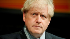 Oy vermeye giden eski İngiltere Başbakanı Boris Johnson kimliğini unuttu