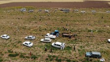 Hatay'da 80 dönümlük tarlasından istediği verimi alamayan çiftçi bedavaya dağıttı
