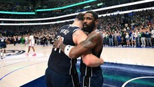 Boston Celtics ve Dallas Mavericks serilerde öne geçti