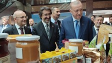 Cumhurbaşkanı Erdoğan Osmaneli'nin yöresel ürünlerini tattı