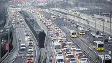 TÜİK: Nisanda 196 bin 309 taşıtın trafiğe kaydı yapıldı