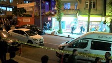 İstanbul'da iş yerine ses bombalı saldırı! Korku anları kamerada