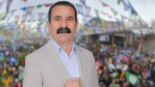 Son Dakika: Gözaltına alınan Hakkari Belediye Başkanı Mehmet Sıddık Akış'ın yerine Hakkari Valisi Çelik atandı