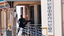Yalova'da YKS'ye 2 dakika geciken 2 genç okula alındı