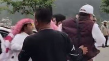Arap turistler Uzungöl'de birbirine girdi