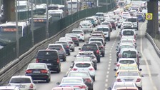 İstanbul'da bayram tatil sonrası ilk iş gününde trafik yoğunluğu