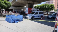 Uzman çavuş öğretmen eşini öldürüp, polisle çatıştı
