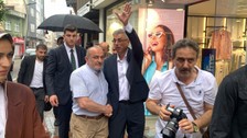 Bakan Memişoğlu ve vatandaş arasında geçen sigara diyaloğu güldürdü