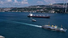 Son Dakika: İstanbul Boğazı'nda gemi trafiği çift yönlü askıya alındı