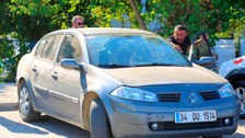 Denizli'de tartıştığı kişinin arabasını aldı, Antalya'ya getirip park etti