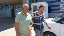 Samsun'da 'balkondaki eşime baktın' kavgası! 71 yaşındaki adam elini kana buladı