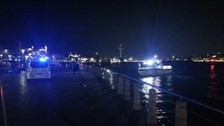 Üsküdar'da hareketli gece! Genç kadın denize düştü