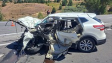 Erzincan'da iki aracın çarpışması sonucu 3 kişi öldü, 4 kişi yaralandı