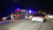 Bartın'da 2 kamyonet çarpıştı: 6 yaralı