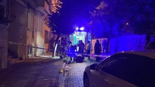 Fatih'te binada çökme meydana geldi: 4. kattaki genç kız alt kata düştü