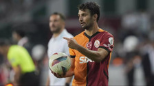 Sarı-kırmızılılar Fransız sağ bek Leo Dubois'in sözleşmesini feshetti