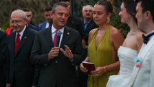 Özgür Özel ve Kemal Kılıçdaroğlu birlikte nikah şahidi oldu