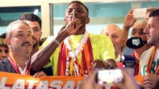 Victor Osimhen İstanbul'a geldi: İşte ilk sözleri...
