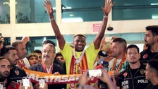 Galatasaray, Osimhen'i KAP'a bildirdi! İşte süper yıldızın maliyeti