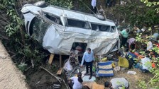 Tokat'ta fındık işçilerini taşıyan minibüs devrildi