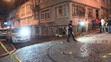 Fatih'te hareketli gece; kimlik kontrolünde polise ateş açan şüpheli böyle yakalandı
