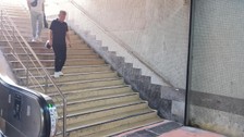 Boşanma aşamasındaki eşini tabancayla öldürdü